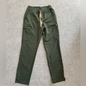 Moss High Waisted Yola Figs Scrub Pant